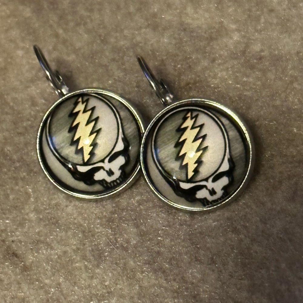Grateful Dead Stealie drop earrings
